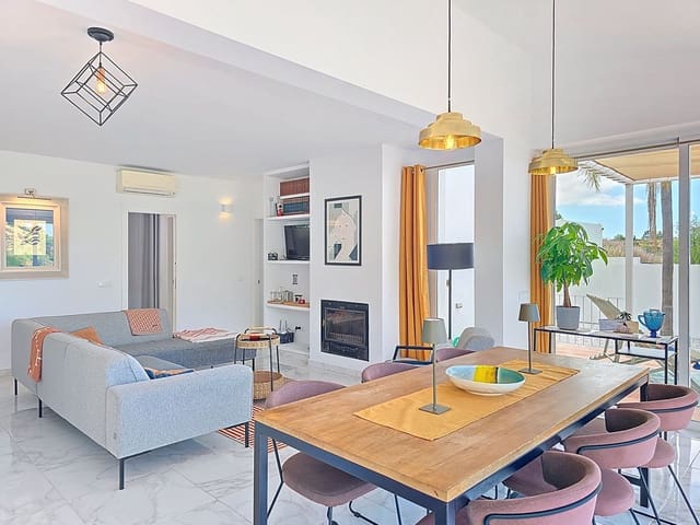 3 makuuhuone Huvila myytävänä paikassa Sayalonga mukana uima-altaan 
autotalli - 540 000 € (Ref: 9013732)