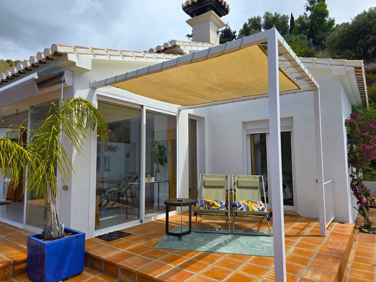 3 makuuhuone Huvila myytävänä paikassa Sayalonga mukana uima-altaan 
autotalli - 540 000 € (Ref: 9013732)