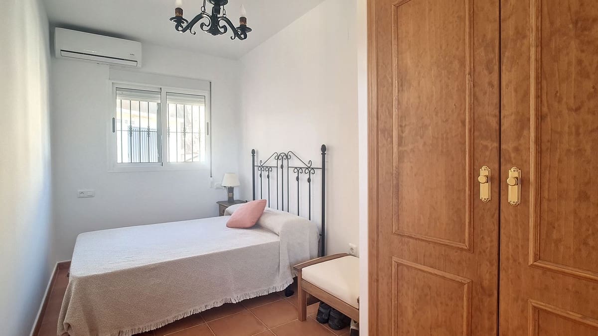 3 sovrum Villa till salu i Corumbela med pool garage - 375 000 € (Ref: 9024202)