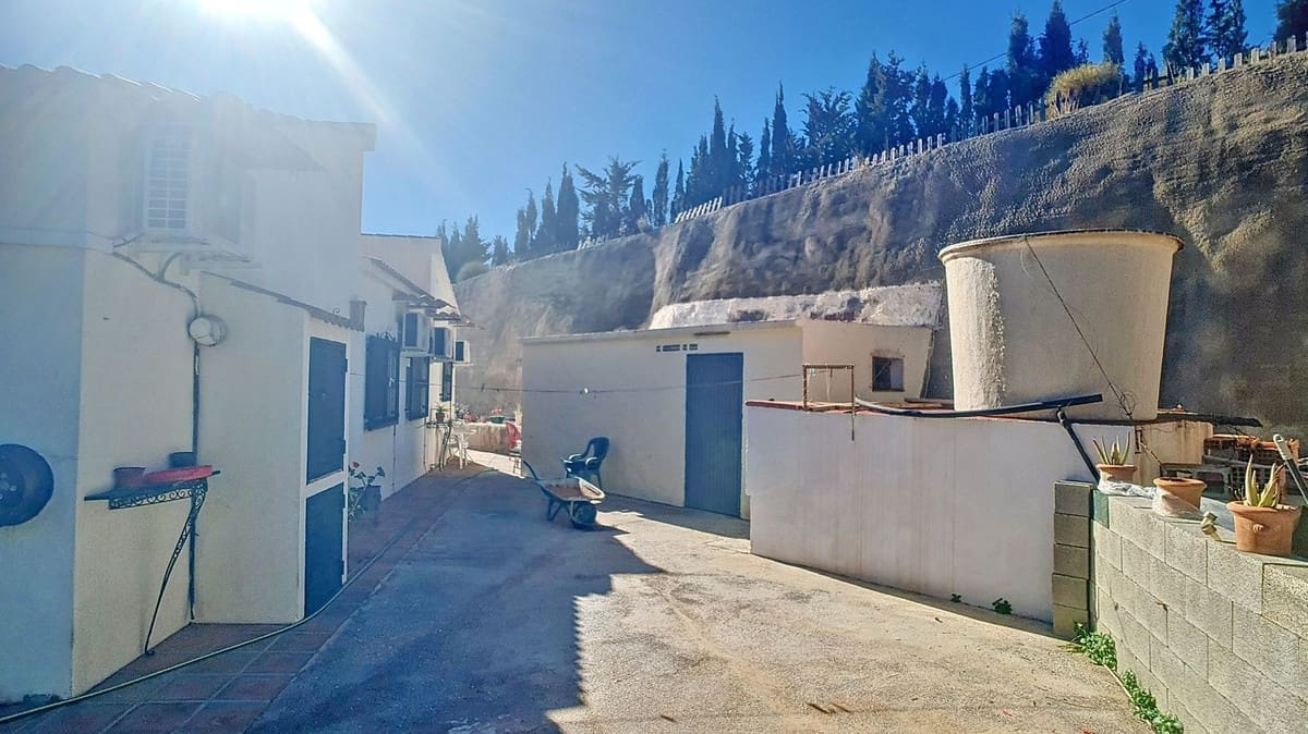 3 sovrum Villa till salu i Corumbela med pool garage - 375 000 € (Ref: 9024202)