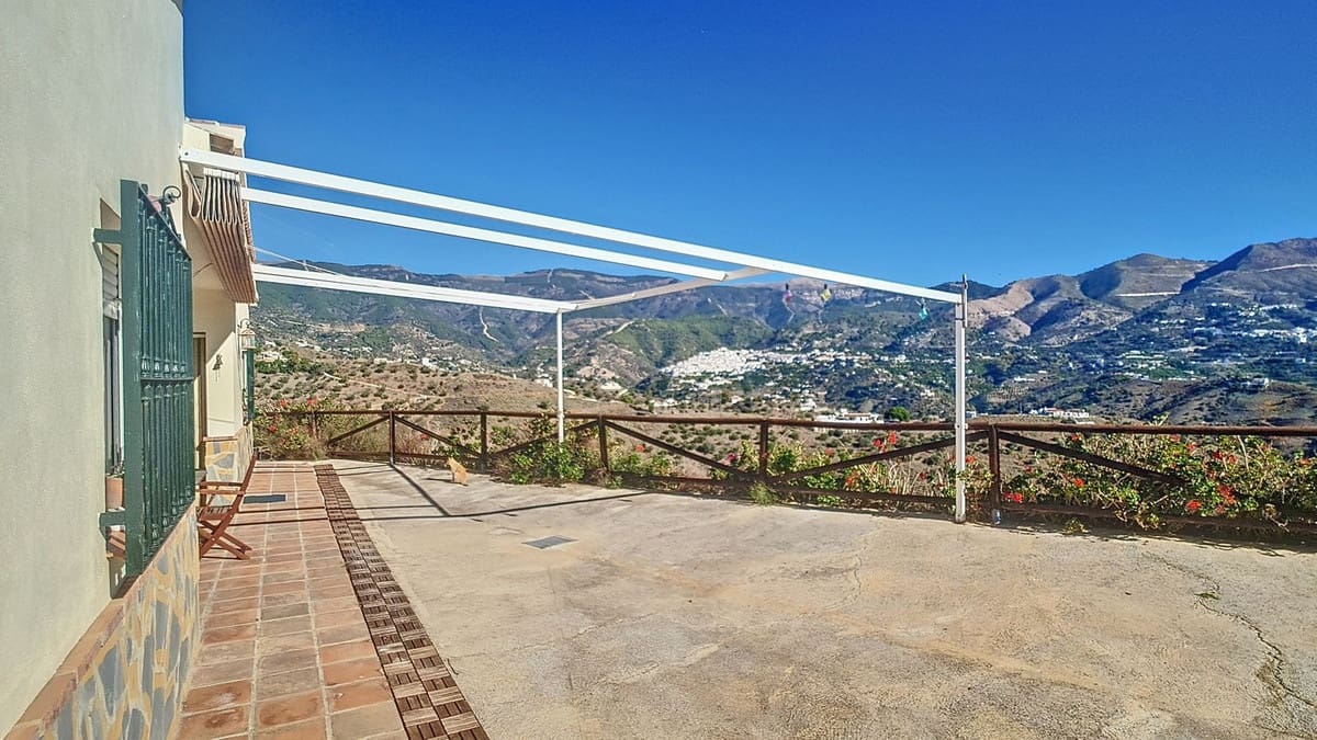 3 sovrum Villa till salu i Corumbela med pool garage - 375 000 € (Ref: 9024202)