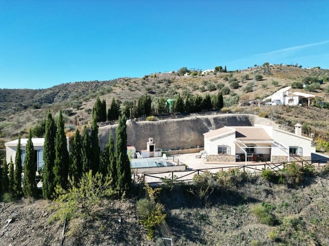 3 sypialnia Willa na sprzedaż w Corumbela, Sayalonga z basenem garażem - 375 000 € (Ref: 9024202)