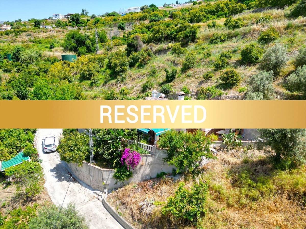 2 bedroom Villa for sale in Competa with garage - € 169,000 (Ref: 9041005)