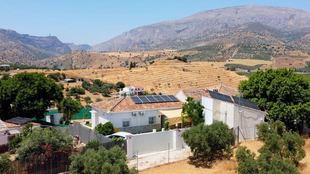 2 Zimmer Finca/Landgut zu verkaufen in Alora mit Pool - 245.000 € (Ref: 9060059)