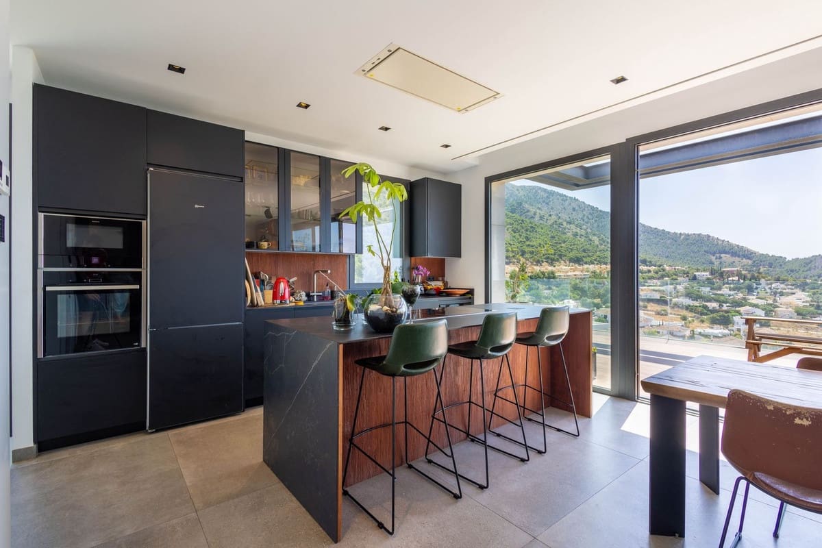 4 slaapkamer Villa te koop in Mijas met zwembad garage - € 1.499.000 (Ref: 9061912)