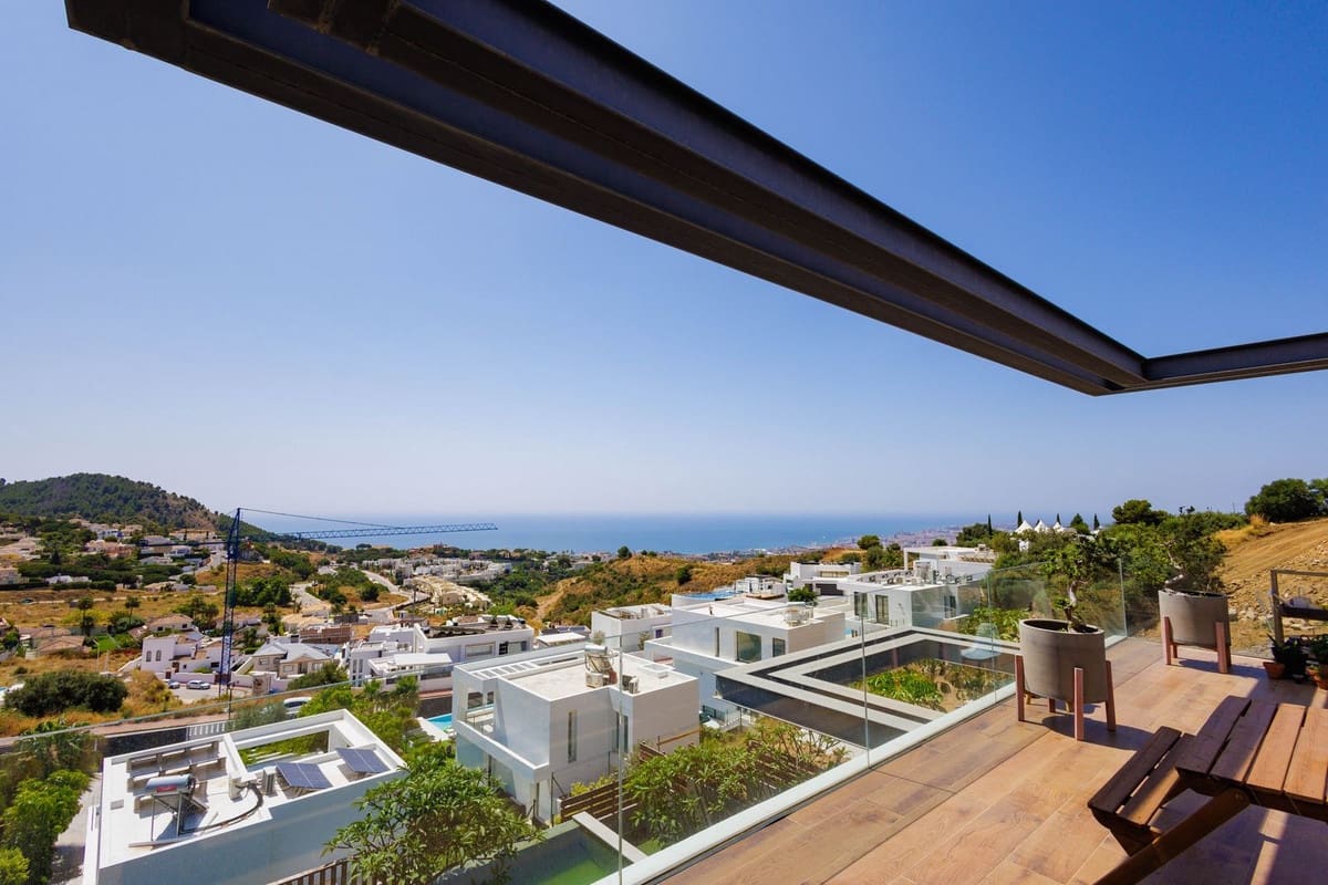 4 slaapkamer Villa te koop in Mijas met zwembad garage - € 1.499.000 (Ref: 9061912)