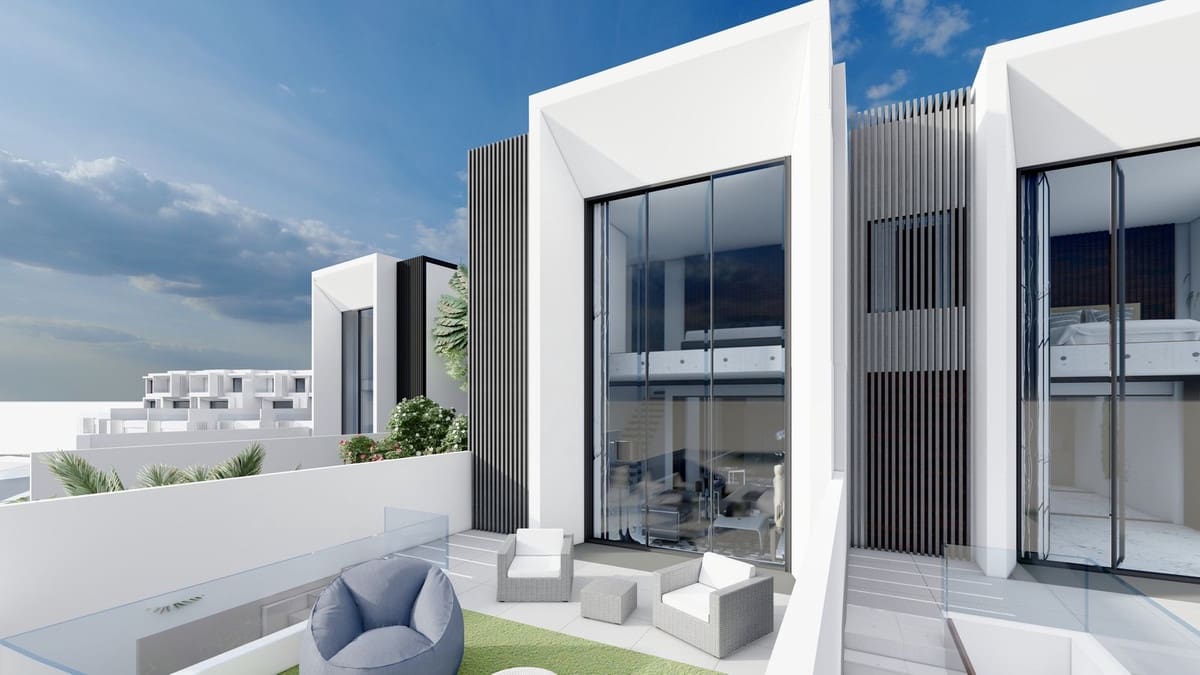 3 soveværelse Byhus til salg i Torrox-Costa med swimmingpool garage - € 553.000 (Ref: 9065629)