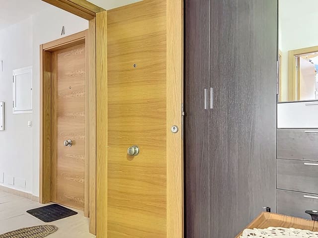2 soveværelse Lejlighed til salg i Canillas de Aceituno med garage - € 109.000 (Ref: 9084356)