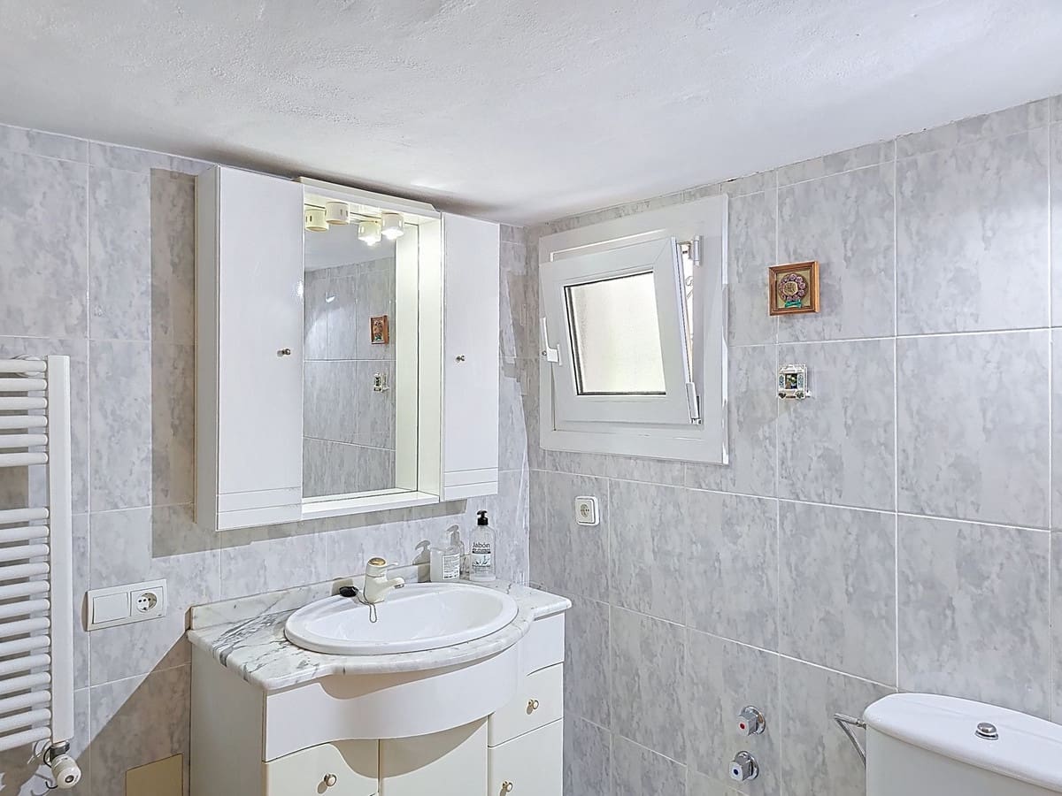 2 sypialnia Willa na sprzedaż w Competa z basenem garażem - 497 000 € (Ref: 9094447)