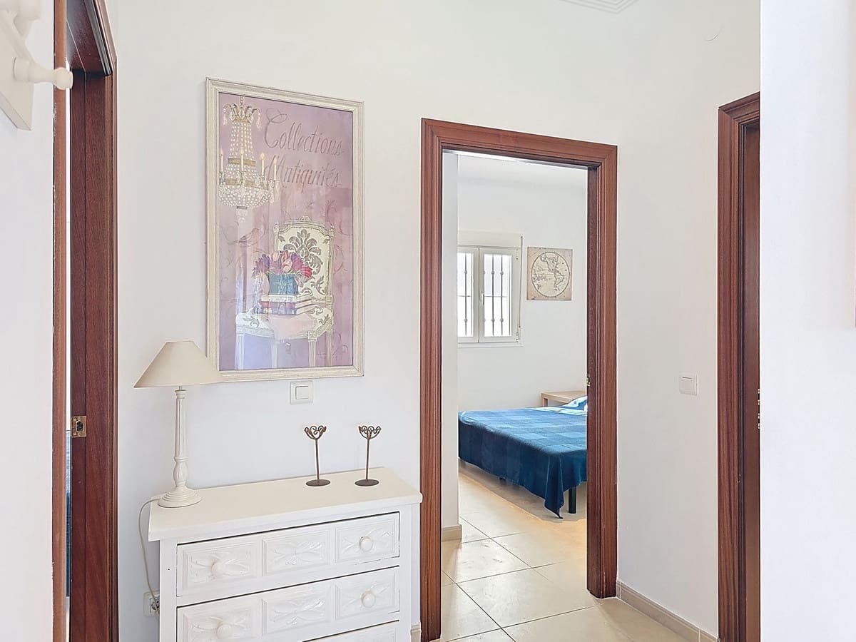 3 soveværelse Villa til salg i Arenas med swimmingpool garage - € 299.000 (Ref: 9101066)