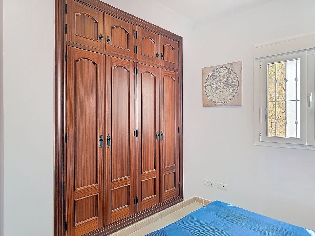 3 soveværelse Villa til salg i Arenas med swimmingpool garage - € 299.000 (Ref: 9101066)