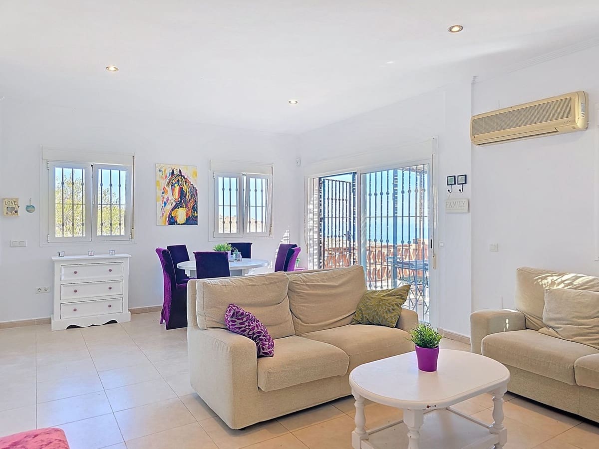 3 sypialnia Willa na sprzedaż w Arenas z basenem garażem - 299 000 € (Ref: 9101066)