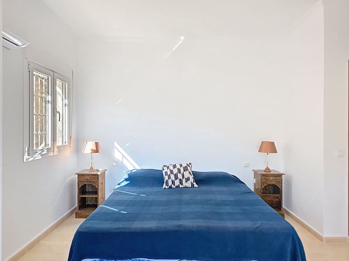 3 sypialnia Willa na sprzedaż w Arenas z basenem garażem - 299 000 € (Ref: 9101066)