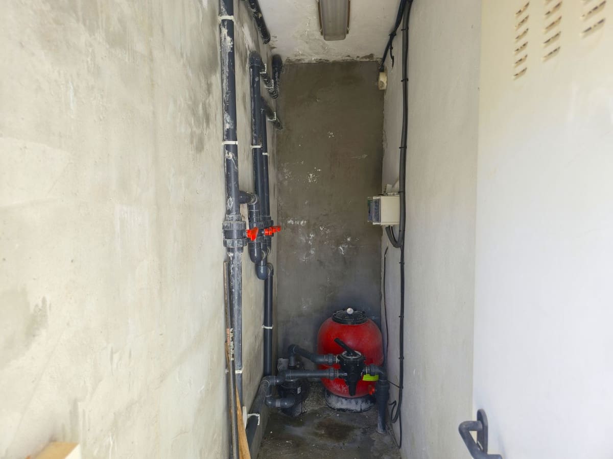 3 sypialnia Willa na sprzedaż w Arenas z basenem garażem - 299 000 € (Ref: 9101066)