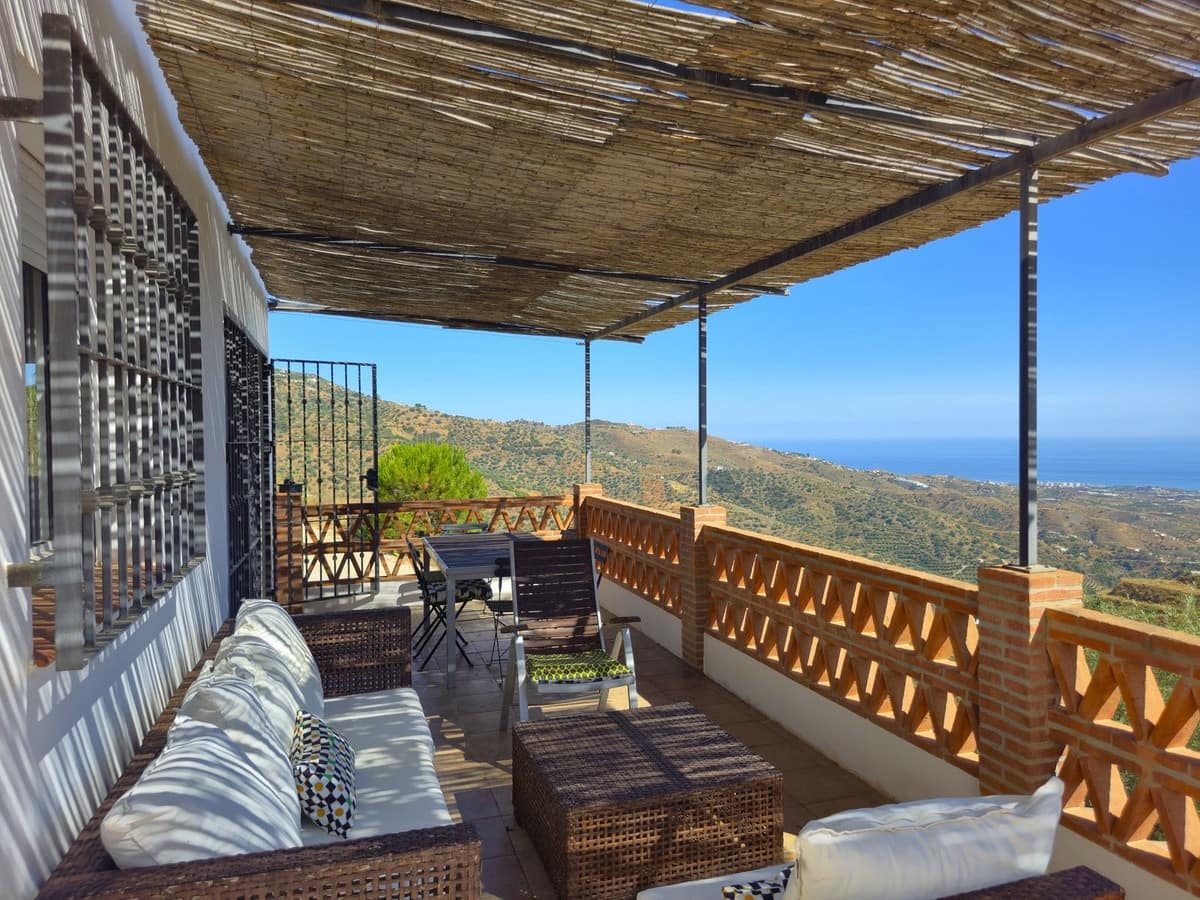 3 sypialnia Willa na sprzedaż w Arenas z basenem garażem - 299 000 € (Ref: 9101066)