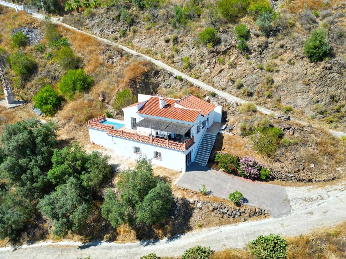 3 chambre Villa/Maison à vendre à Arenas avec piscine garage - 299 000 € (Ref: 9101066)