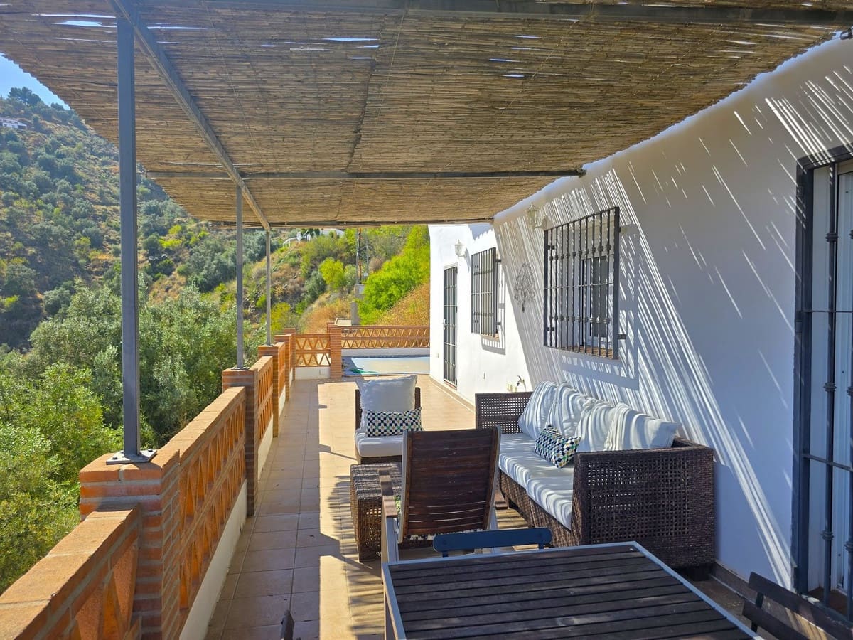 3 chambre Villa/Maison à vendre à Arenas avec piscine garage - 299 000 € (Ref: 9101066)