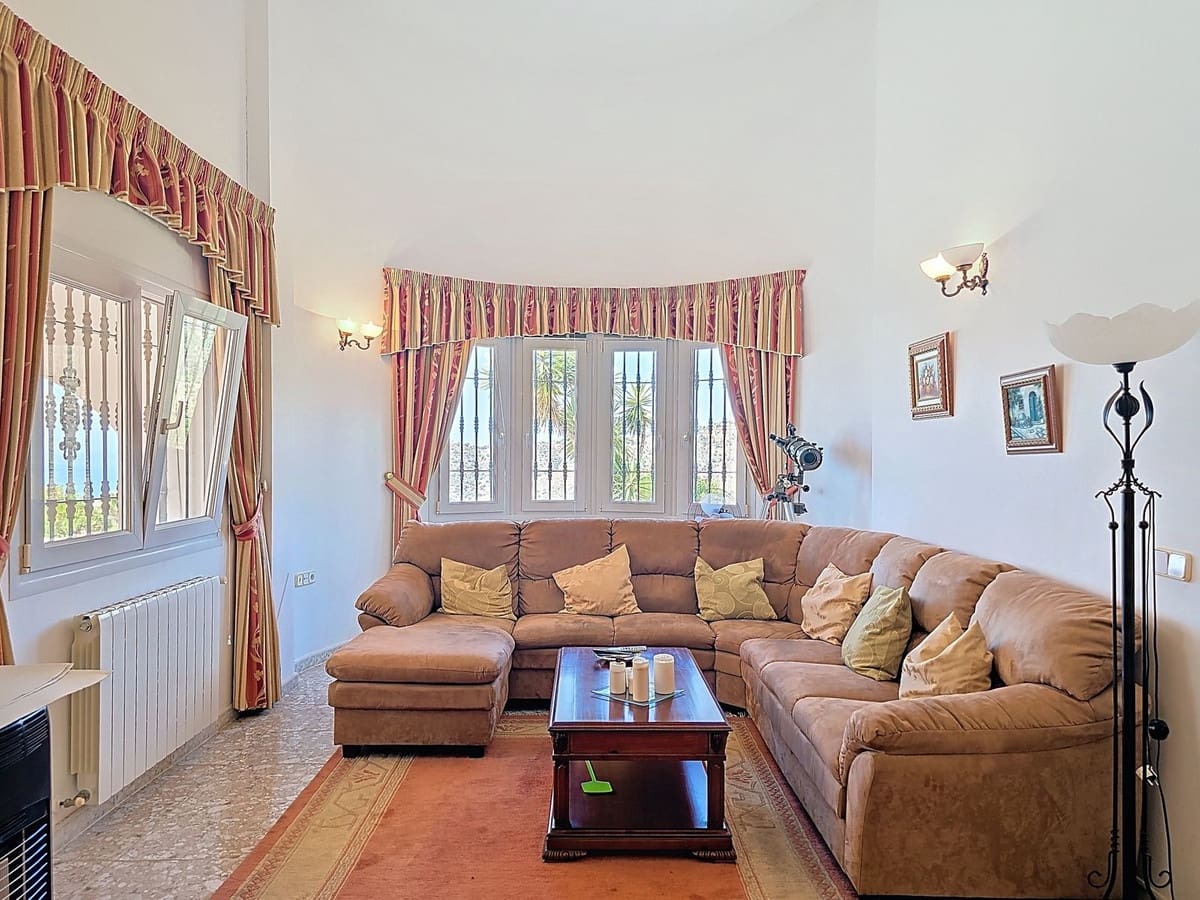 3 soverom Villa til salgs i Competa med svømmebasseng garasje - € 420 000 (Ref: 9113802)