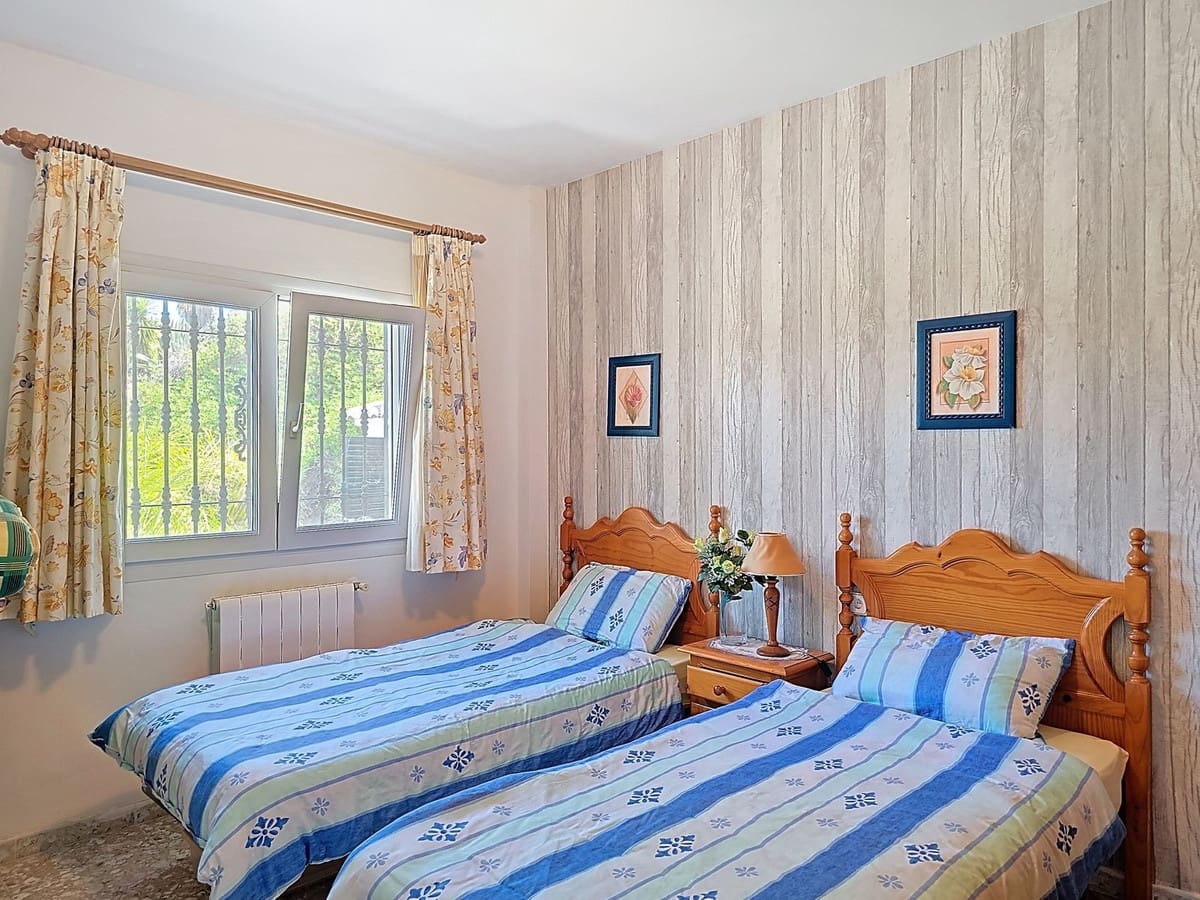 3 soverom Villa til salgs i Competa med svømmebasseng garasje - € 420 000 (Ref: 9113802)