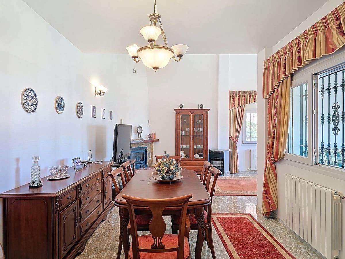 3 bedroom Villa for sale in Competa with pool garage - € 420,000 (Ref: 9113802)