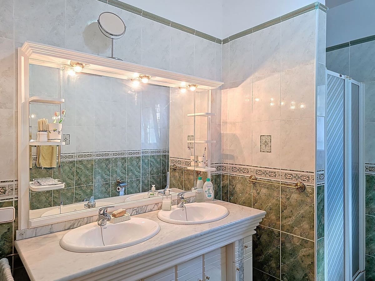 3 bedroom Villa for sale in Competa with pool garage - € 420,000 (Ref: 9113802)