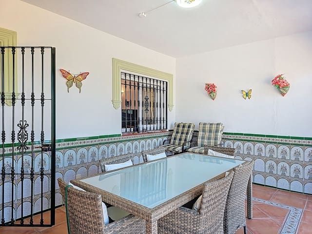 3 bedroom Villa for sale in Cómpeta with pool garage - € 420,000 (Ref: 9113802)