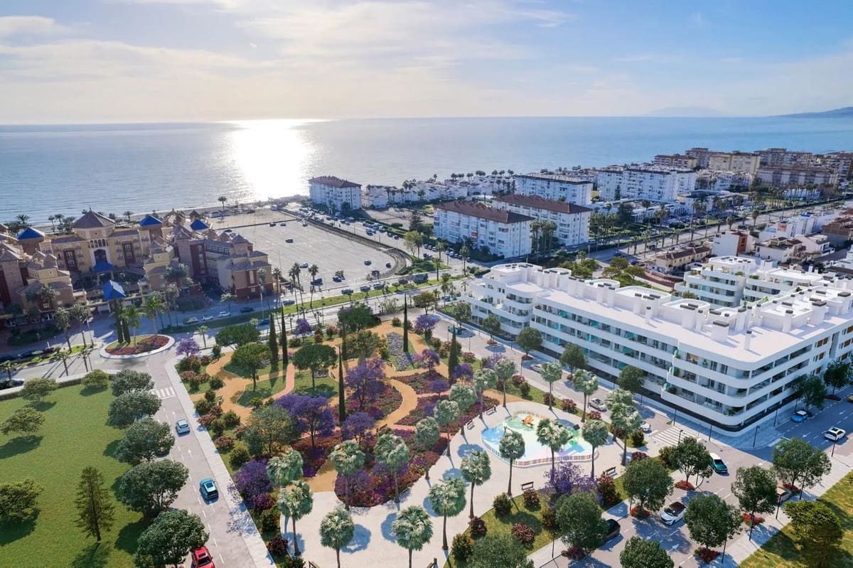 2 soveværelse Lejlighed til salg i Torrox-Costa med swimmingpool garage - € 412.000 (Ref: 9115513)