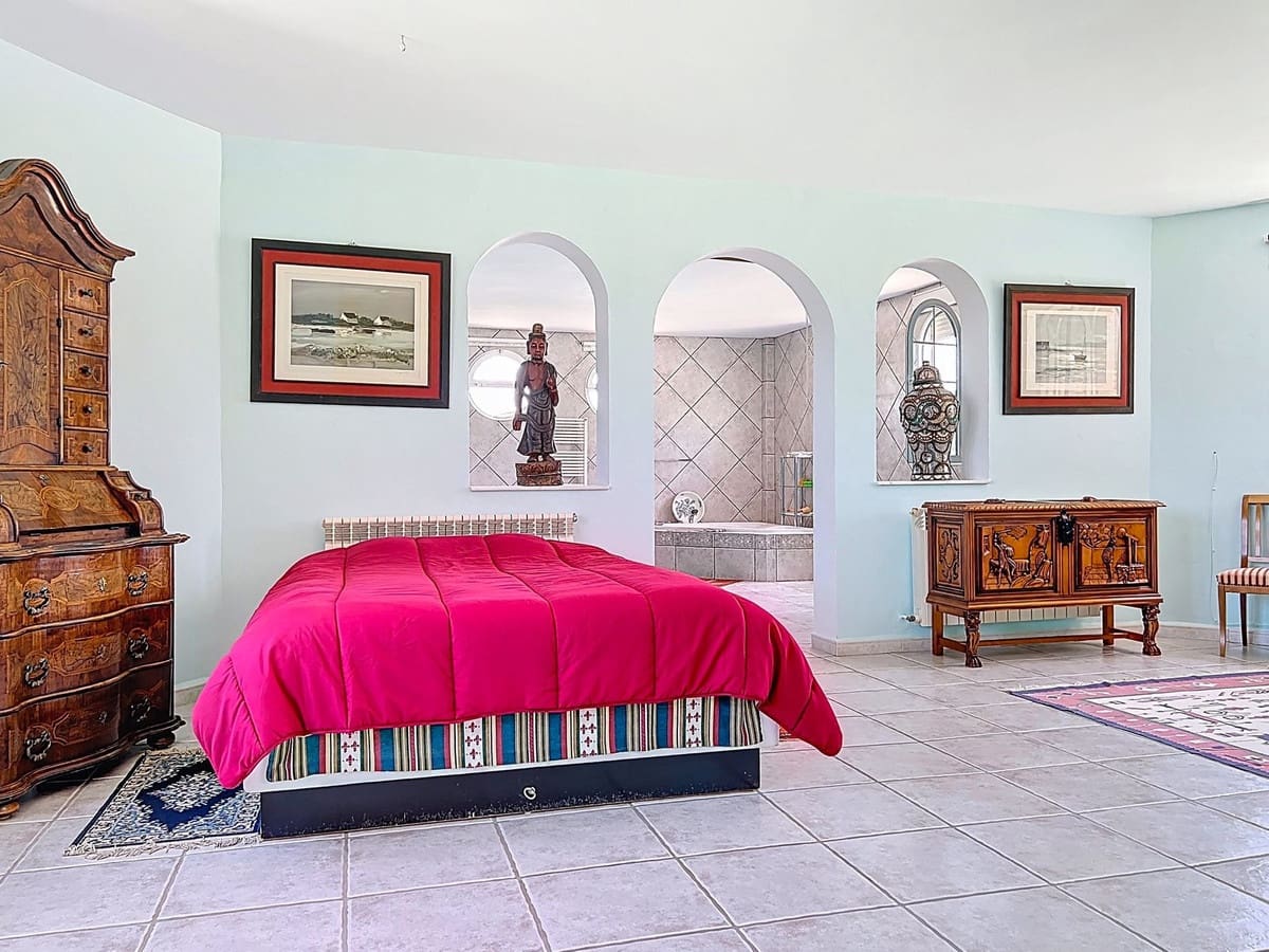 5 chambre Finca/Maison de Campagne à vendre à Villanueva de Tapia avec piscine garage - 595 000 € (Ref: 9117295)