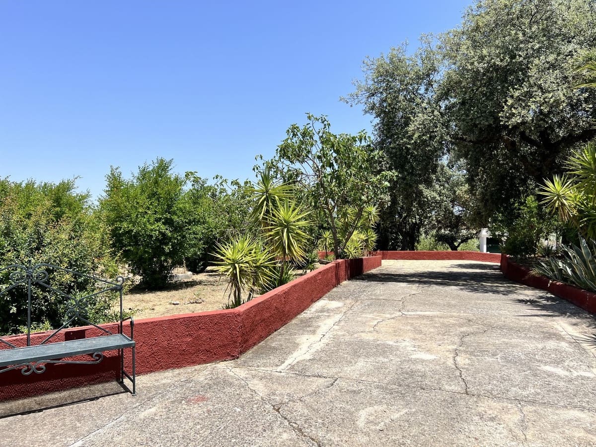 5 chambre Finca/Maison de Campagne à vendre à Villanueva de Tapia avec piscine garage - 595 000 € (Ref: 9117295)