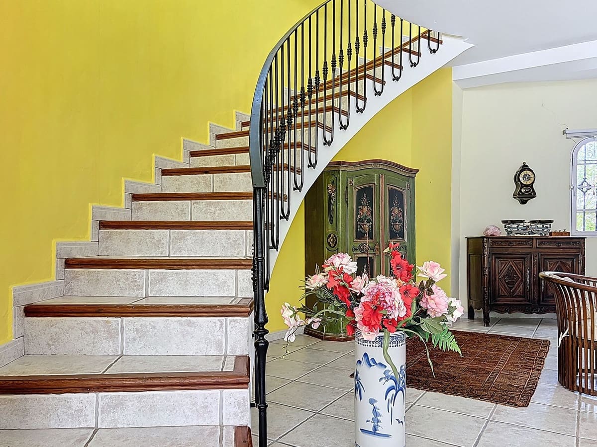 5 chambre Finca/Maison de Campagne à vendre à Villanueva de Tapia avec piscine garage - 595 000 € (Ref: 9117295)