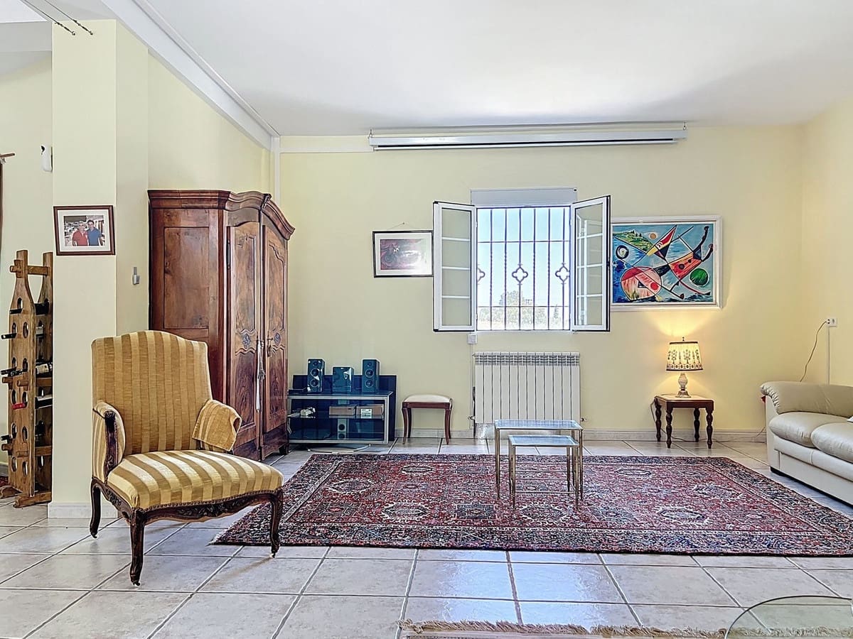 5 chambre Finca/Maison de Campagne à vendre à Villanueva de Tapia avec piscine garage - 595 000 € (Ref: 9117295)