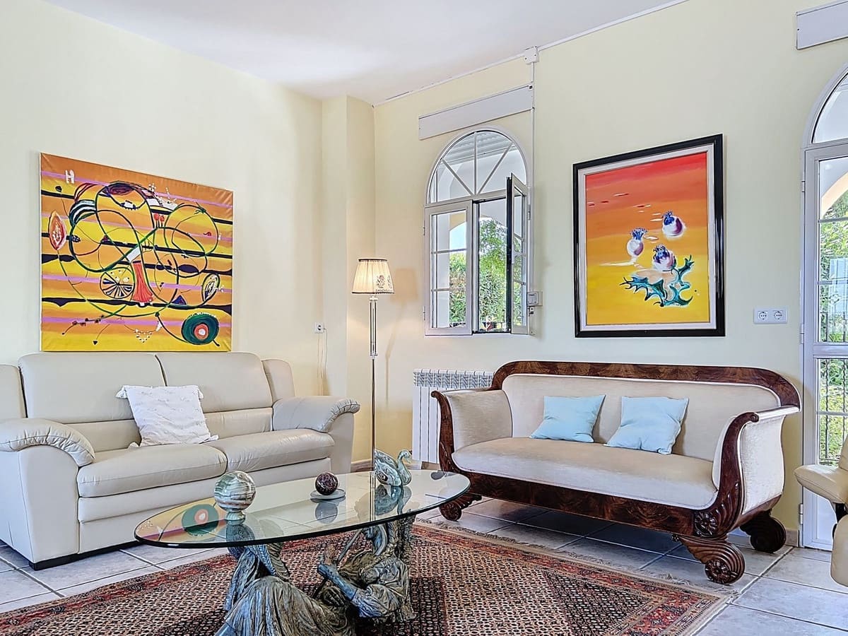 5 chambre Finca/Maison de Campagne à vendre à Villanueva de Tapia avec piscine garage - 595 000 € (Ref: 9117295)