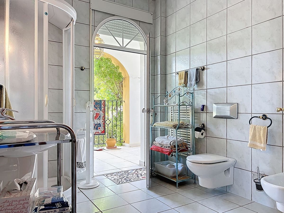 5 chambre Finca/Maison de Campagne à vendre à Villanueva de Tapia avec piscine garage - 595 000 € (Ref: 9117295)