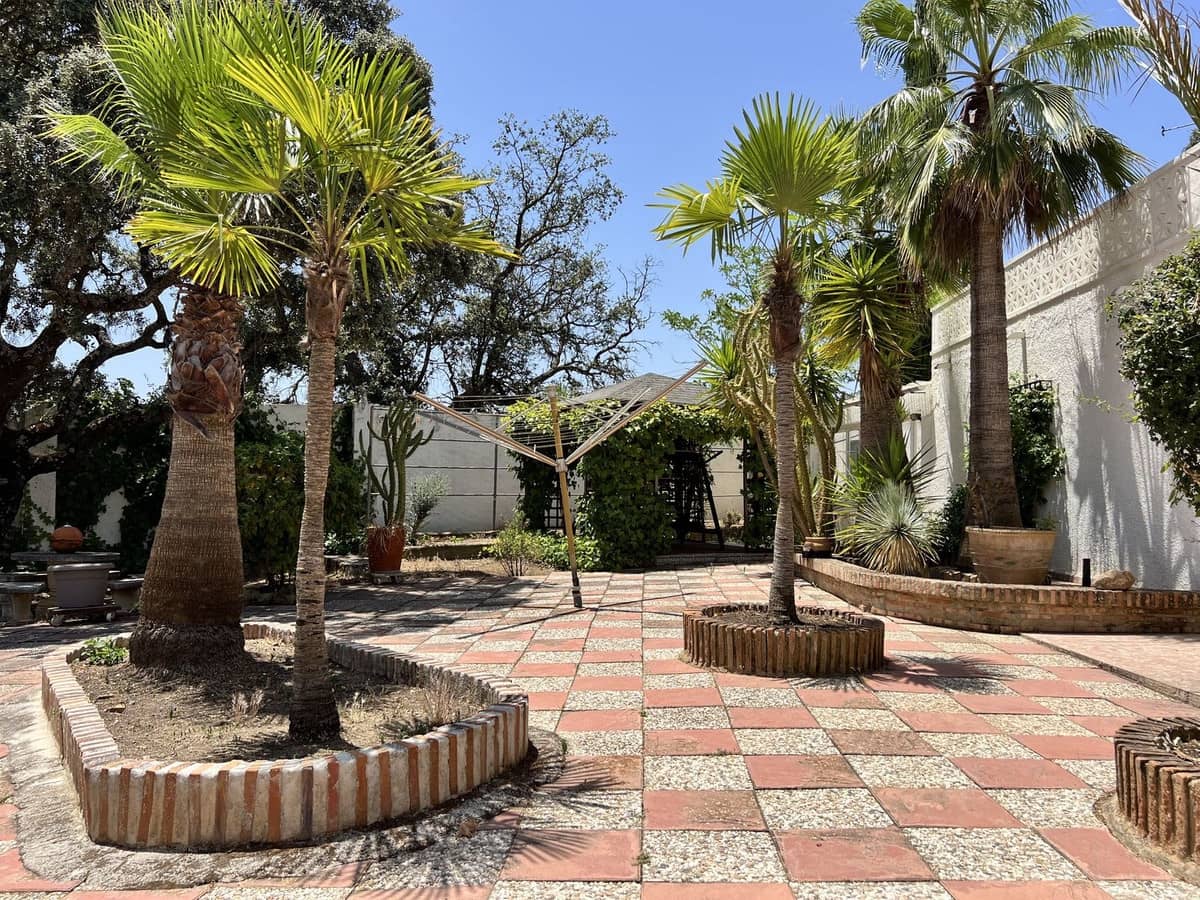 5 chambre Finca/Maison de Campagne à vendre à Villanueva de Tapia avec piscine garage - 595 000 € (Ref: 9117295)