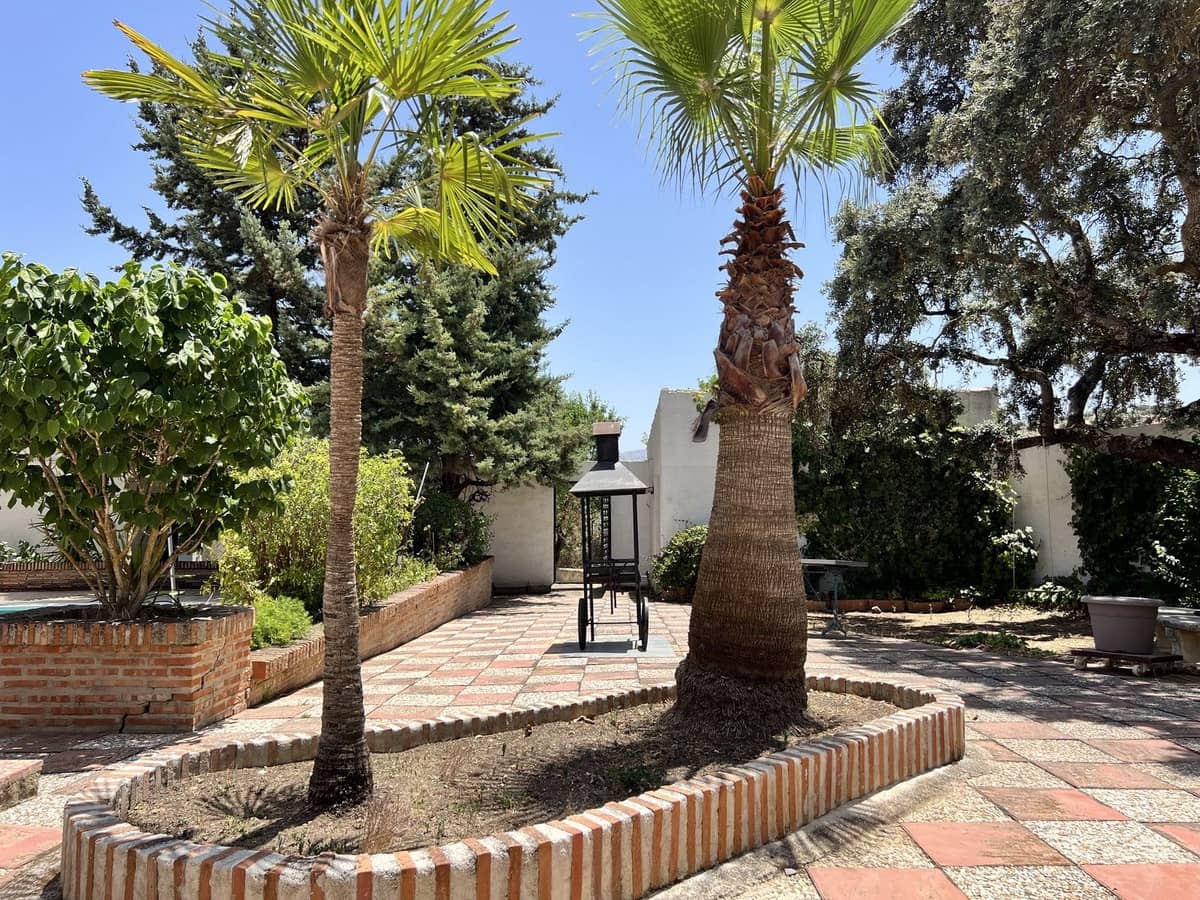 5 chambre Finca/Maison de Campagne à vendre à Villanueva de Tapia avec piscine garage - 595 000 € (Ref: 9117295)