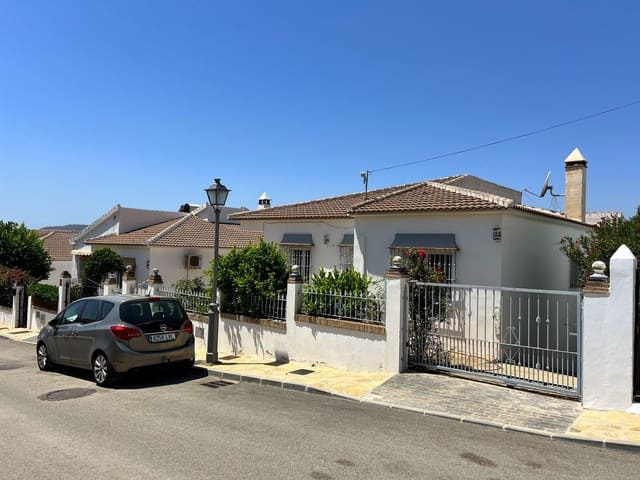 4 soveværelse Villa til salg i Alcaucín med swimmingpool - € 315.000 (Ref: 9124411)