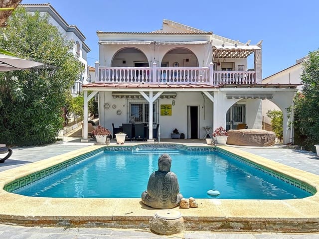 4 soveværelse Villa til salg i Alcaucín med swimmingpool - € 315.000 (Ref: 9124411)