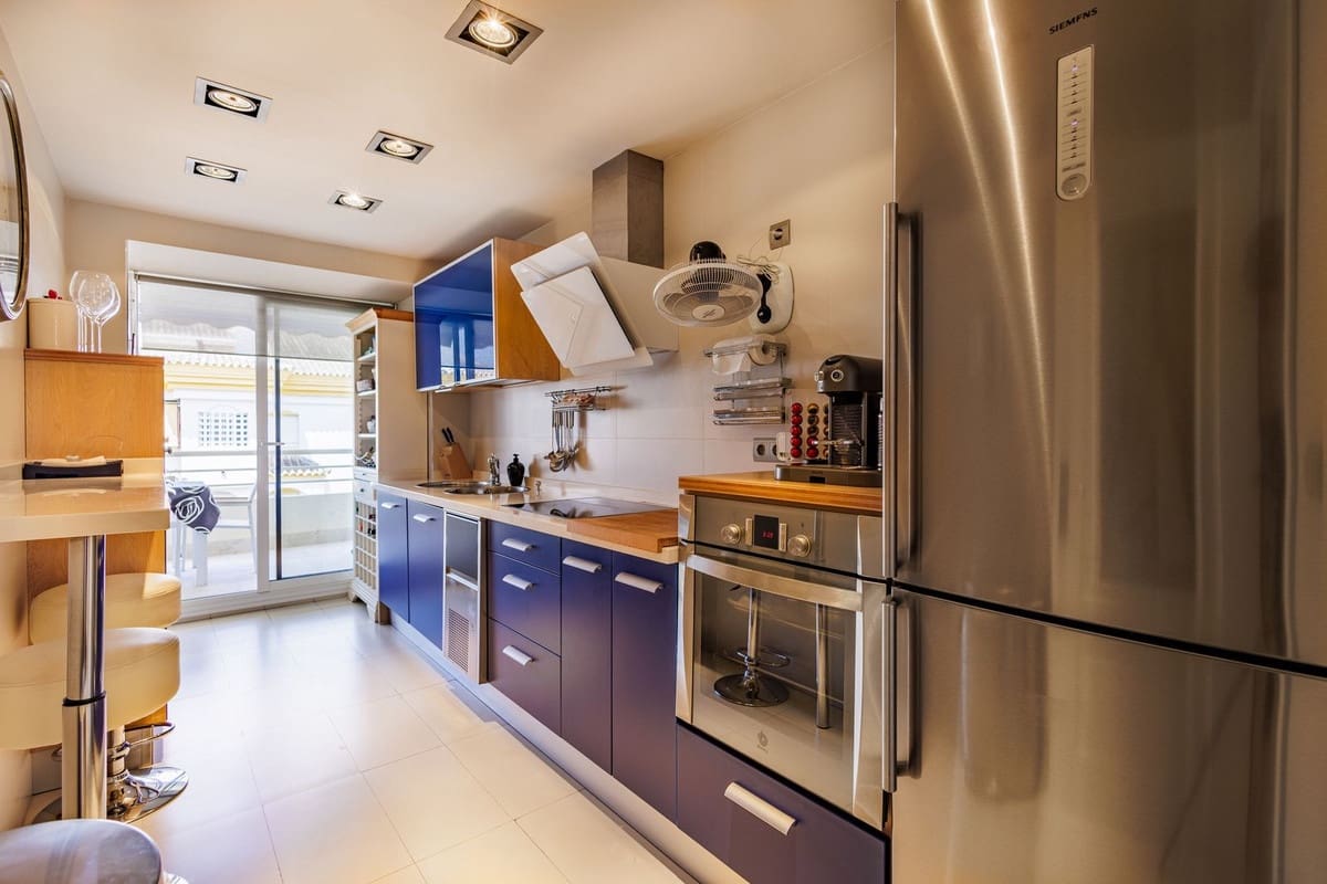 4 Zimmer Apartment zu verkaufen in Marbella mit Pool Garage - 1.360.000 € (Ref: 9124412)