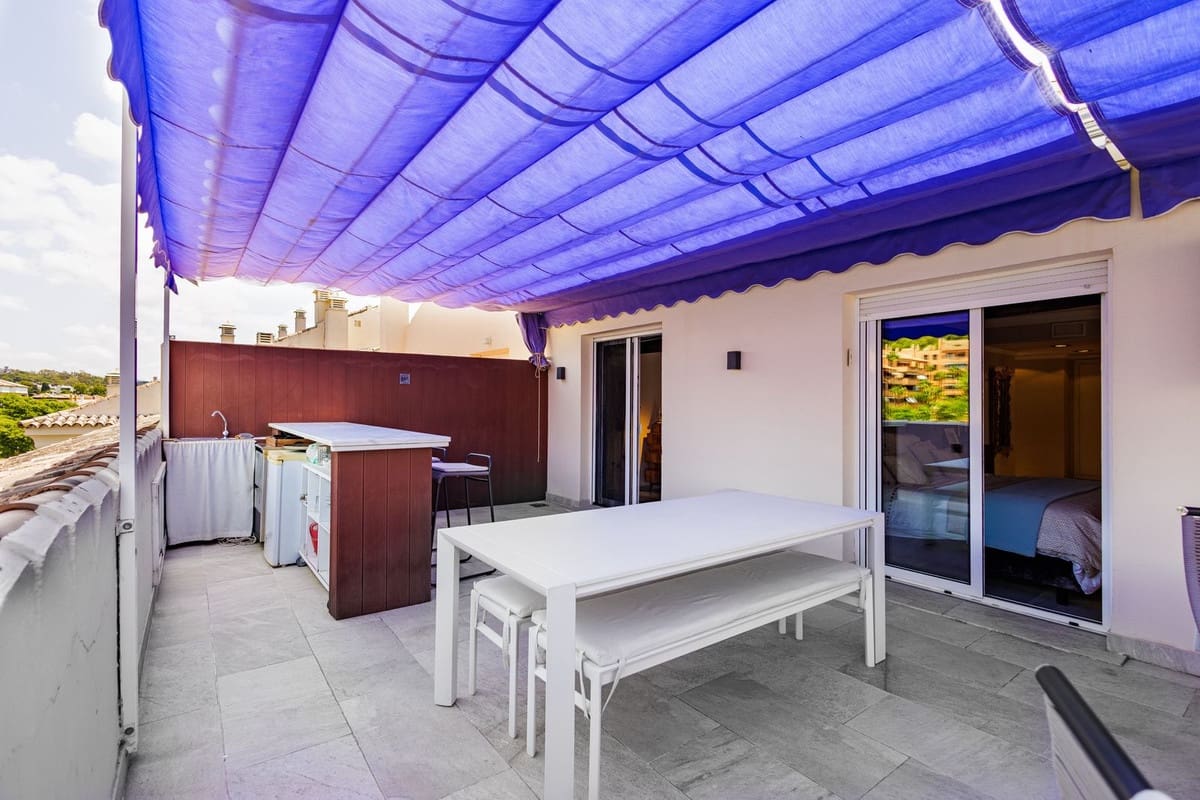 4 Zimmer Apartment zu verkaufen in Marbella mit Pool Garage - 1.360.000 € (Ref: 9124412)