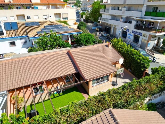 3 soveværelse Villa til salg i Castell de Ferro, Gualchos med garage - € 340.000 (Ref: 9124413)