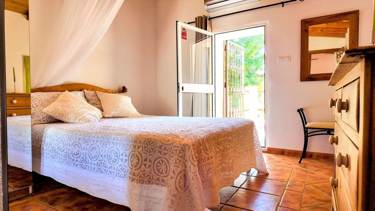 3 bedroom Finca/Country House for sale in Almogia with pool garage - € 339,000 (Ref: 9128676)