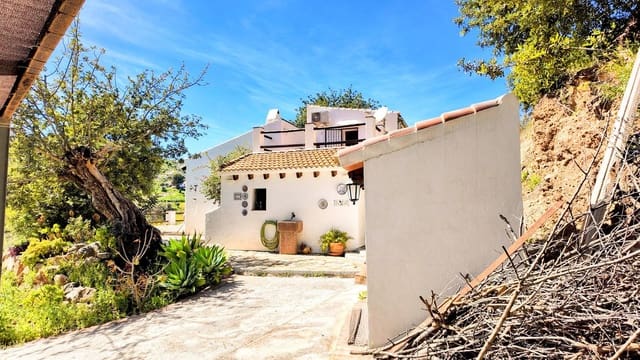 3 soveværelse Finca/Landehus til salg i Almogía med swimmingpool garage - € 339.000 (Ref: 9128676)