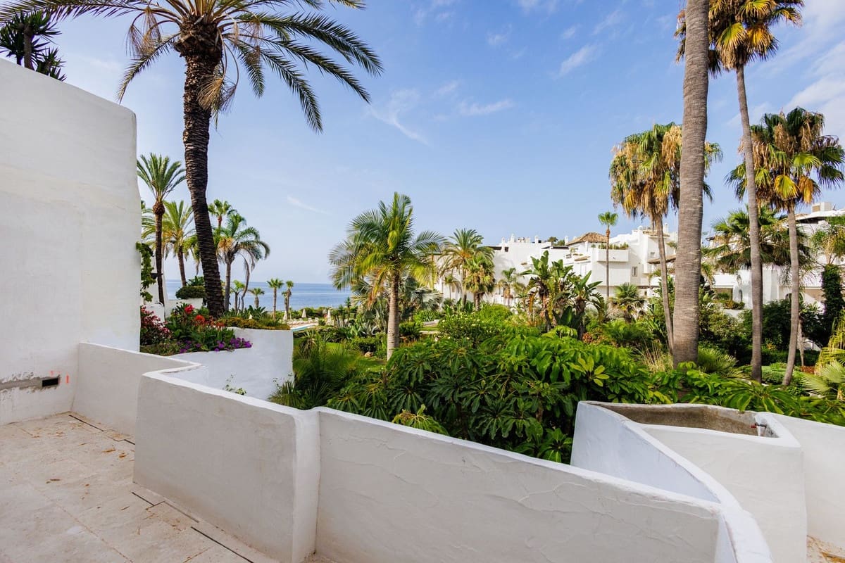 3 soverom Leilighet til salgs i Puerto Banus med svømmebasseng garasje - € 2 150 000 (Ref: 9128865)