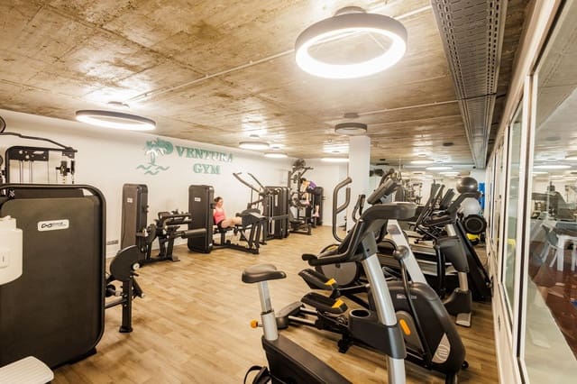 3 soveværelse Lejlighed til salg i Puerto Banus, Marbella med swimmingpool garage - € 2.150.000 (Ref: 9128865)