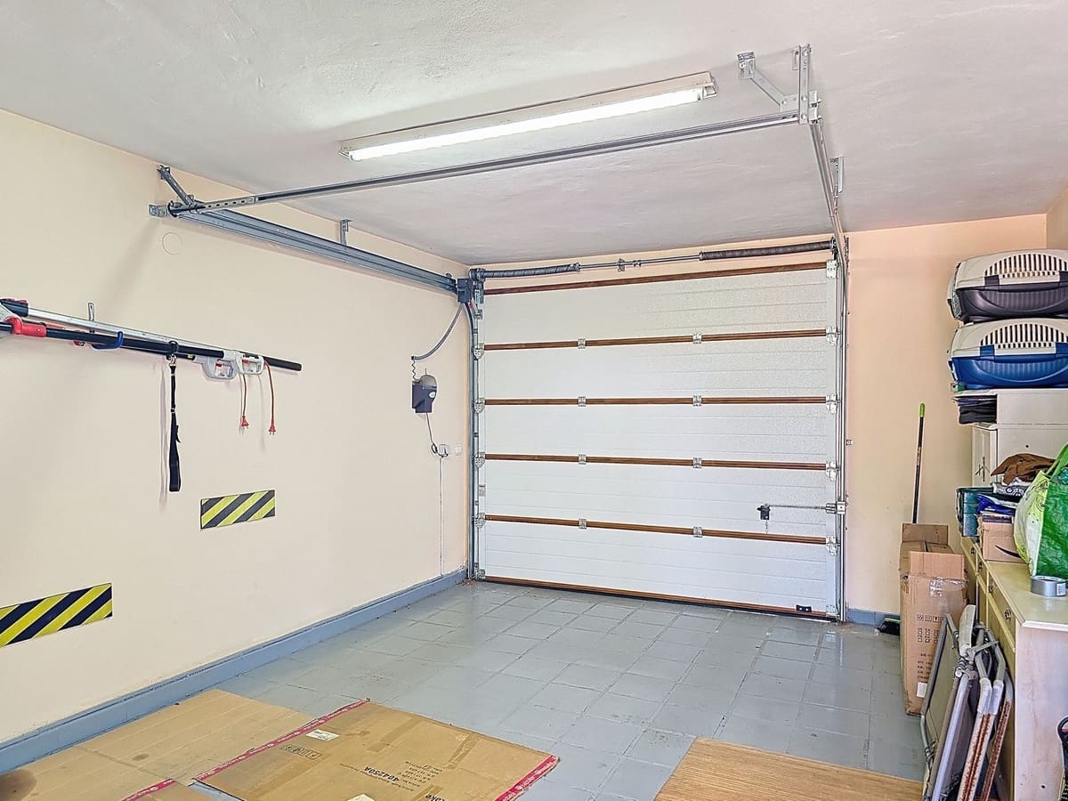 3 soverom Villa til salgs i Arenas med svømmebasseng garasje - € 495 000 (Ref: 9128866)