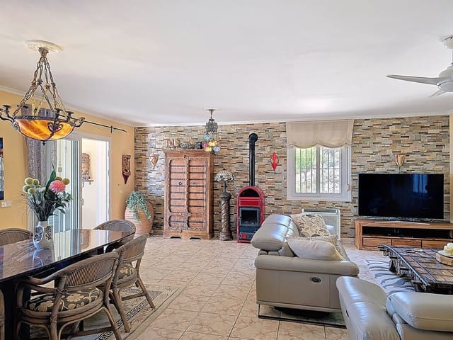 3 Zimmer Villa zu verkaufen in Arenas mit Pool Garage - 495.000 € (Ref: 9128866)