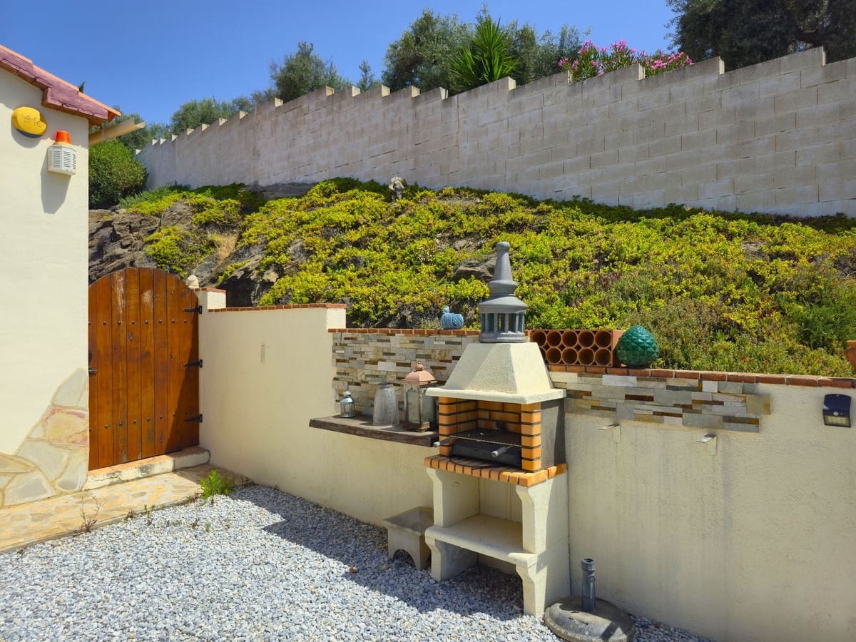 3 soverom Villa til salgs i Arenas med svømmebasseng garasje - € 495 000 (Ref: 9128866)