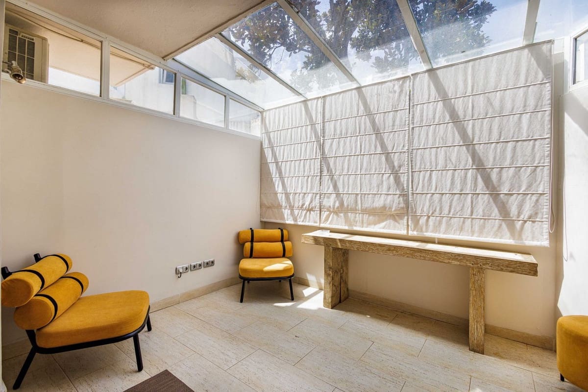 5 soveværelse Byhus til salg i Marbella med swimmingpool garage - € 720.000 (Ref: 9129043)