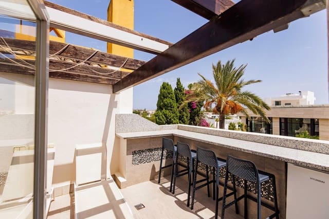 5 Zimmer Haus zu verkaufen in Marbella mit Pool Garage - 720.000 € (Ref: 9129043)