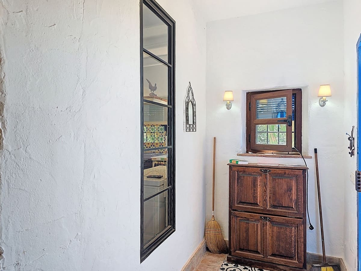 3 soveværelse Villa til salg i Riogordo med swimmingpool garage - € 440.000 (Ref: 9160662)